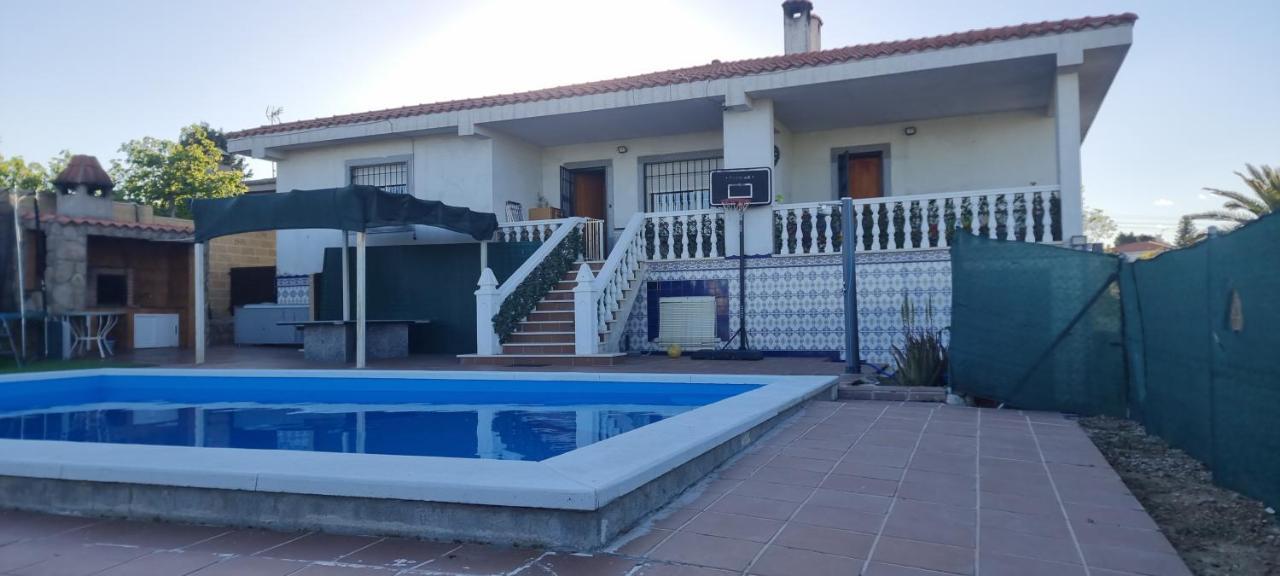 Villa Los Cantos Toledo Exterior photo